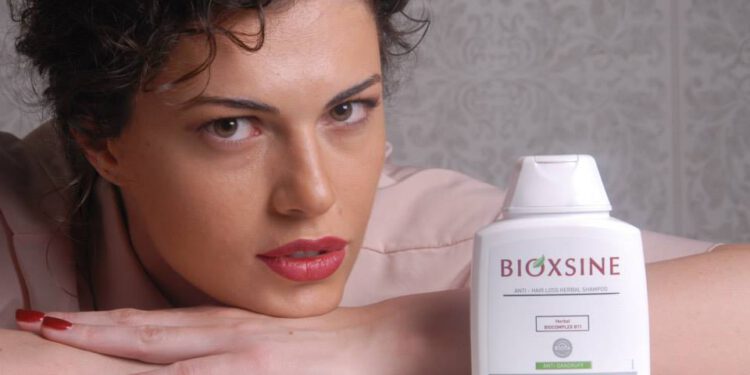 1485244595_GORSEL_Miss_Gurcistan_Bioxcin_Marka_Yuzu