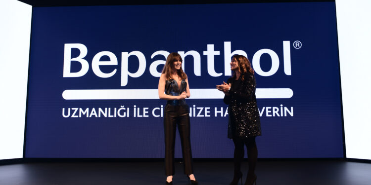 Aslı Enver - Bayer Tüketici Sağlığı Pazarlama Direktörü Pınar Saltat