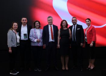 PHARMETİC GİRİŞİMCİ ECZACILAR DERNEĞİ’NİN YENİ YÖNETİMİ GÖREVE BAŞLADI