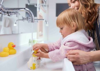 HİPP’TEN SEVİMLİ EL VE YÜZ YIKAMA KÖPÜĞÜ