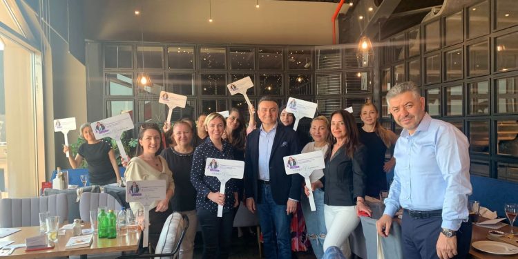 Dr. Mehmet Portakal ve Voonka’dan Fibromiyalji Farkındalık Günü Toplantısı