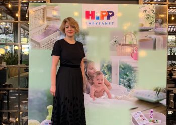 HİPP BABYSANFT KOZMETİK’İN YENİLENEN KONSEPTİ ile NAZİK BAKIM