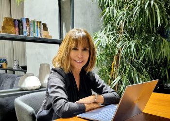 Yalnız ekipleri yetiştirmiyor, yetenekleri de yönetiyoruz