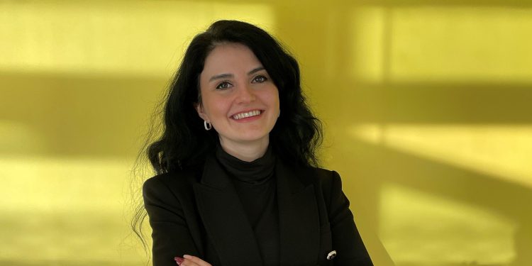 Palmiye İlaç kadrosunu büyütüyor