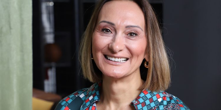 Uzm. Ecz. Sema Uysal Zeybek ile Eczacılıkta Yeniliğin Peşinde Bir Kariyer