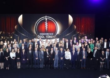 ECZACILIĞIN “ENLERİ” ÖDÜLLERİNİ ALDI