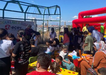 PGED, 23 NİSAN’DA 2 ŞEHİRDE ÇOCUKLARLA BULUŞTU