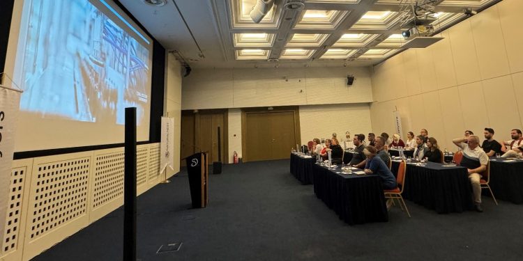 NaturalNest yeni çalışmalarını eczacılarla paylaştı