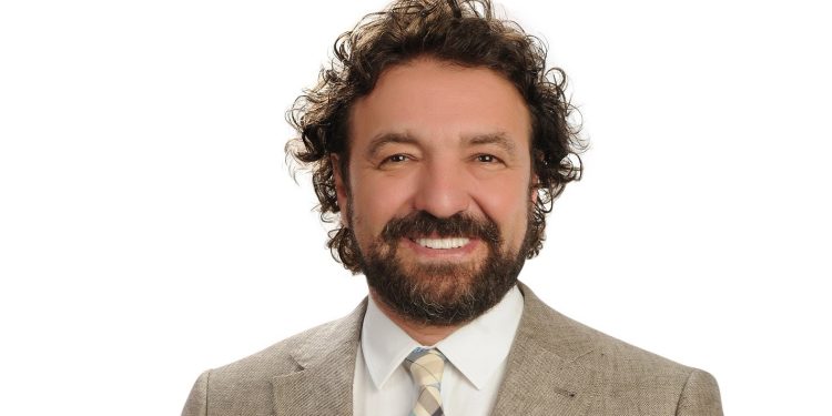 “Eczanelerde 10 farklı kategoride insanların bütünsel sağlıklarına yardımcı olacak güvenilir ürünler sunuyoruz”