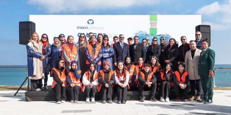 Sağlıklı Denizler ve Sağlıklı Nesiller için “Mavi Gelecek Projesi”