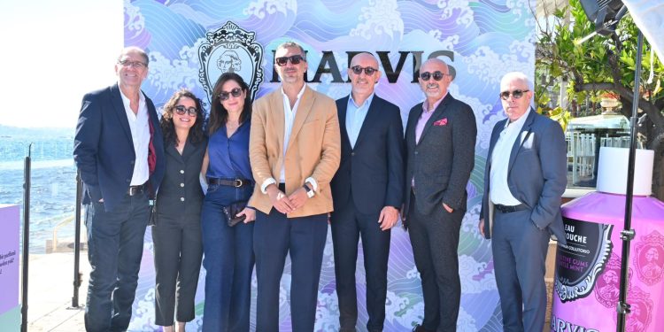 Marvis Yeni Ağız Bakım Sularını Tanıttı: Boğaz’da Zarafet ve Duyuların Buluşması