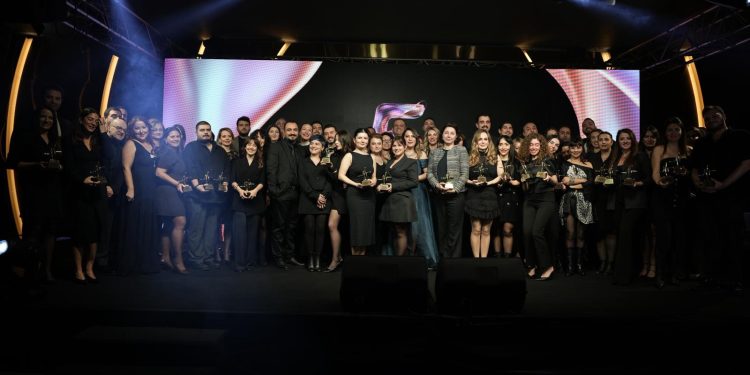 Golden Pulse Awards’ta ödüller sahiplerini buldu