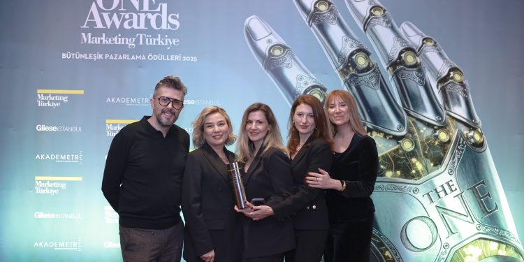 Orzax, The ONE Awards’ta 4. Kez “Yılın İtibarlı Markası” Seçildi