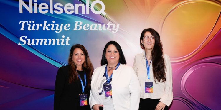 GÜZELLİK VE KİŞİSEL BAKIM, TÜRKİYE’DE YÜKSELİŞTE…